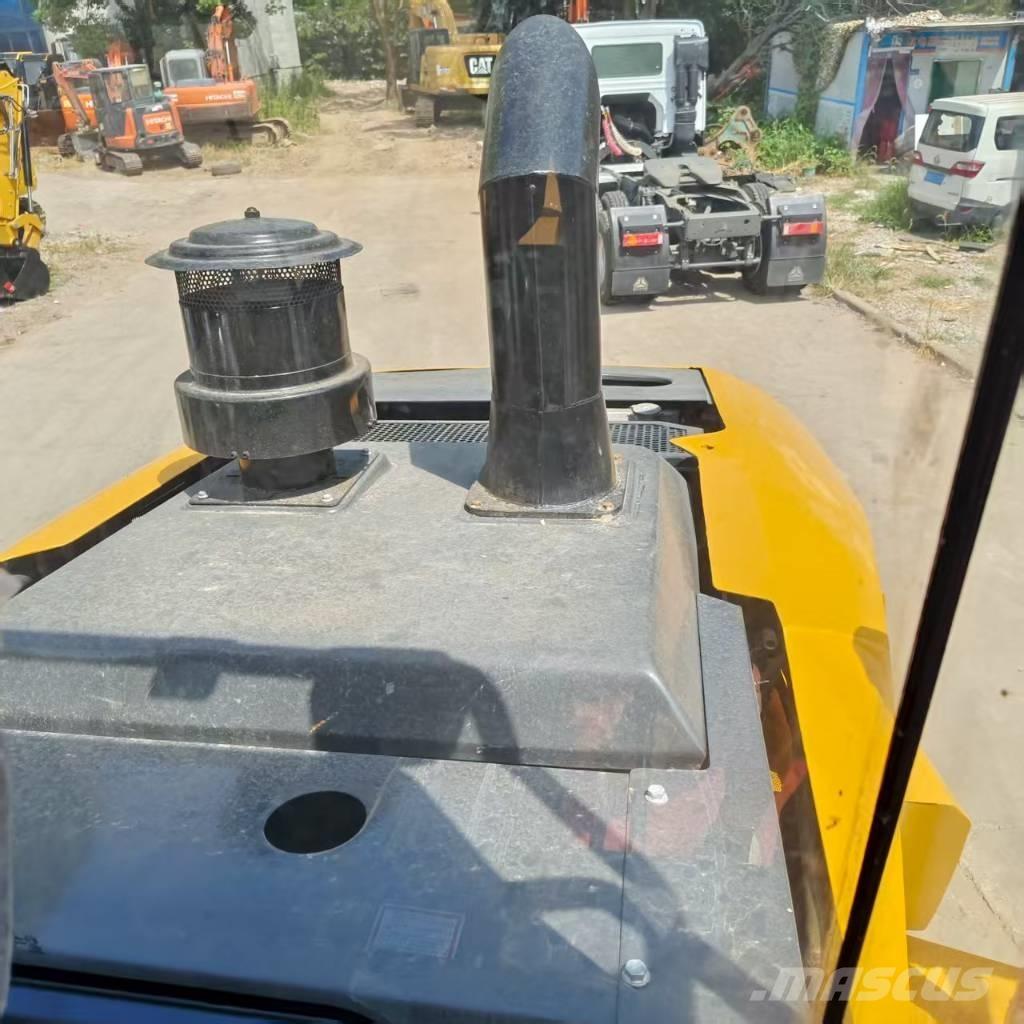 LiuGong 856H Naudoti ratiniai krautuvai