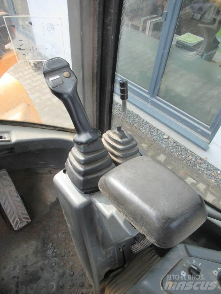 Volvo L 30 B Naudoti ratiniai krautuvai