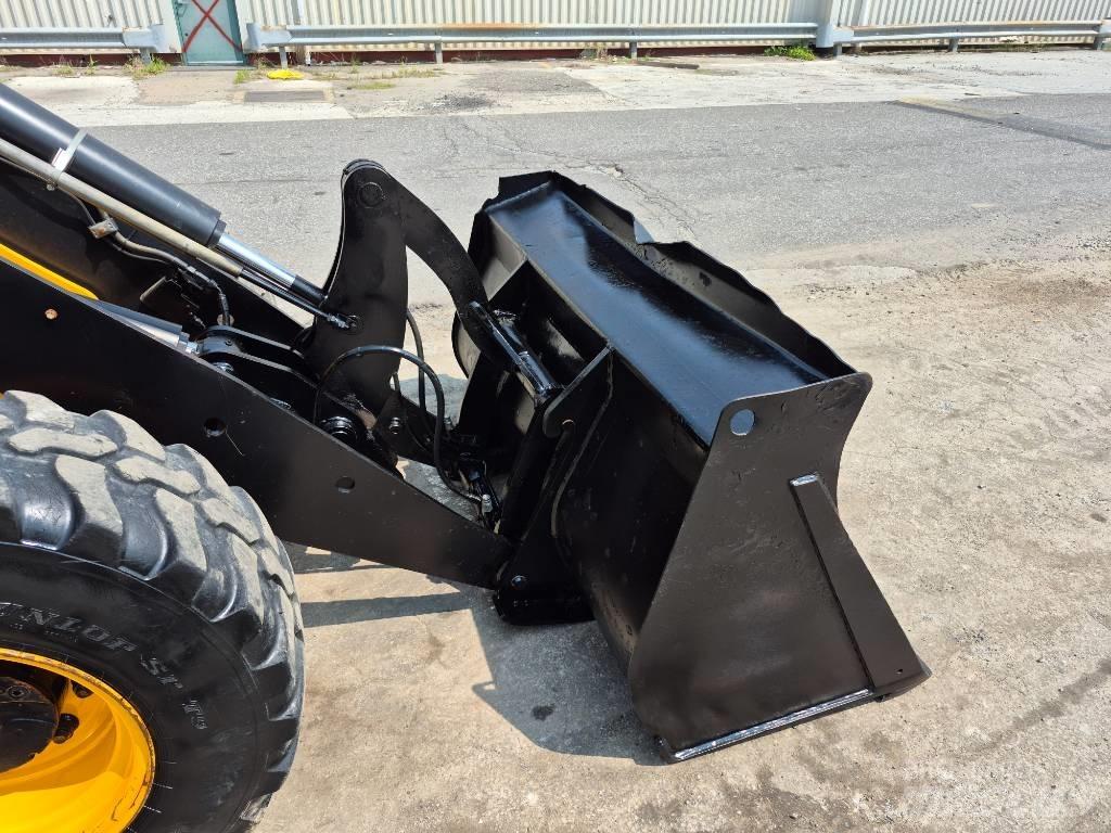 JCB 407 Naudoti ratiniai krautuvai