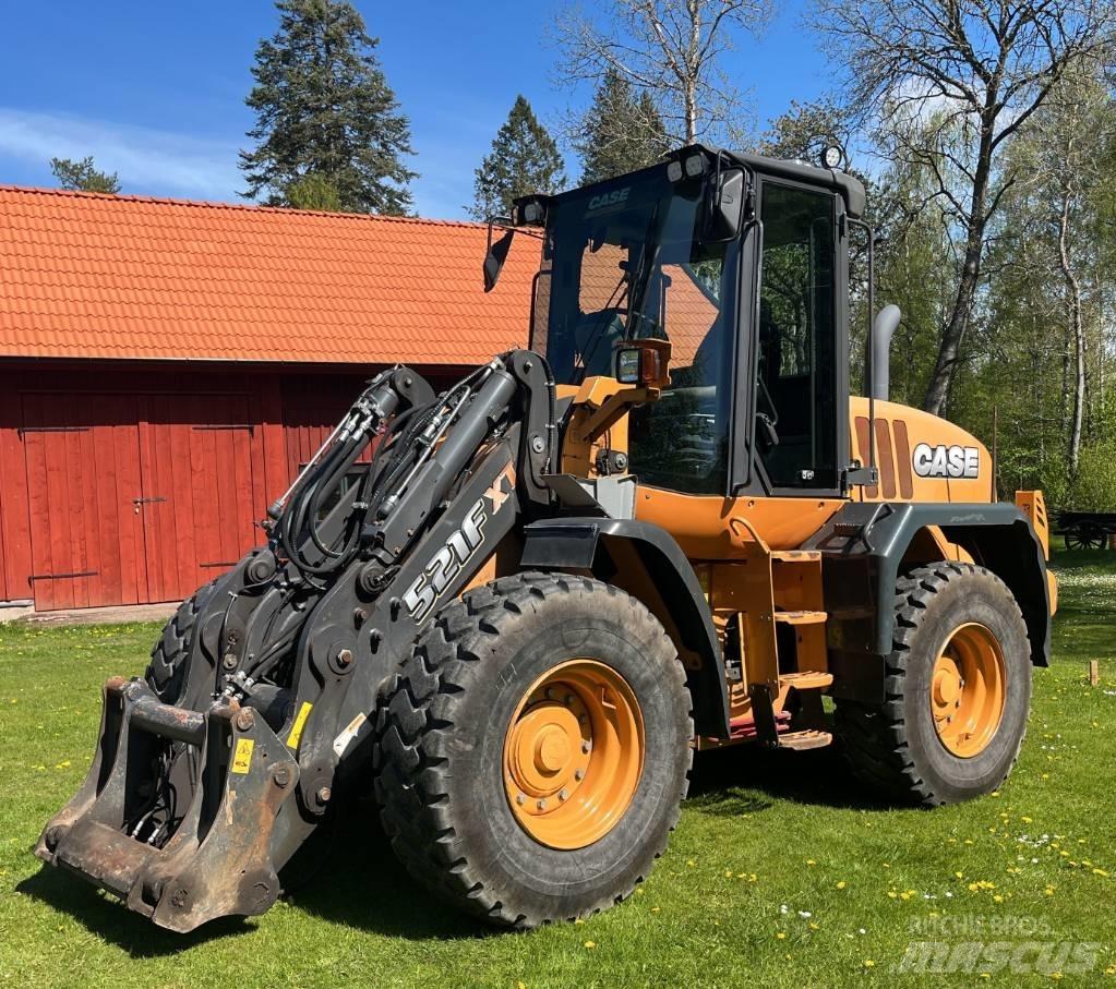 CASE 521 F XT Naudoti ratiniai krautuvai