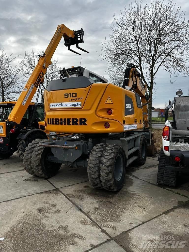 Liebherr 910 Compact Ratiniai ekskavatoriai