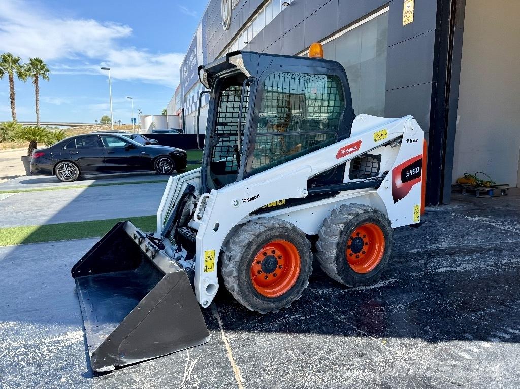 Bobcat S 450 Krautuvai su šoniniu pasukimu