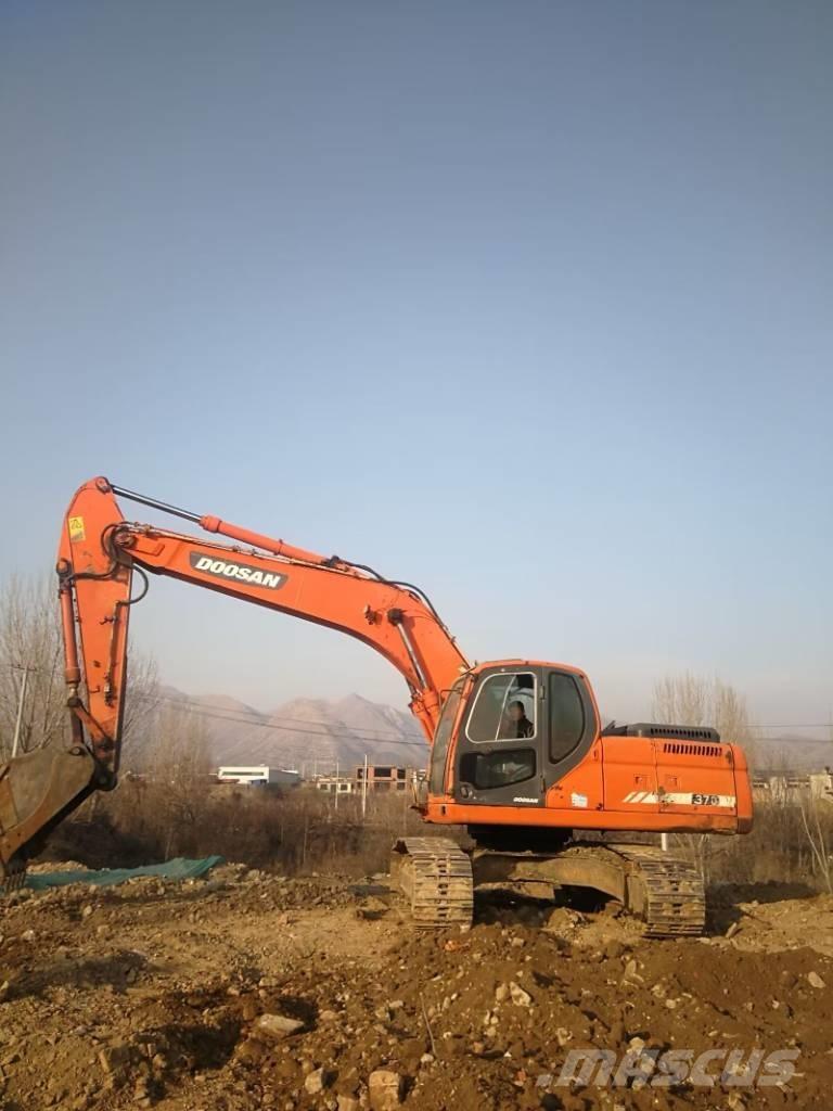 Doosan dx225 Vikšriniai ekskavatoriai