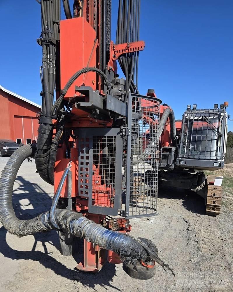 Sandvik Ranger DX800 Tunelių ir požeminės kasybos grąžtai