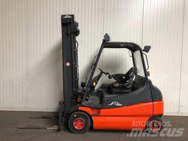Linde E25-02 Elektriniai šakiniai krautuvai