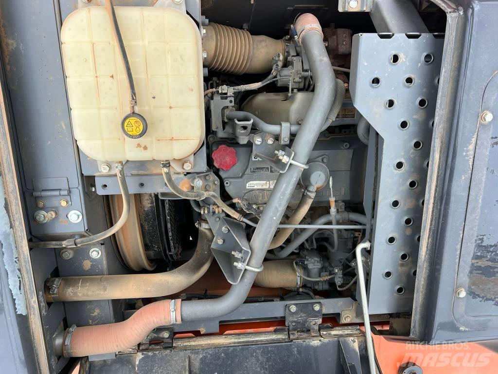 Hitachi ZX 210 LC-6 Vikšriniai ekskavatoriai