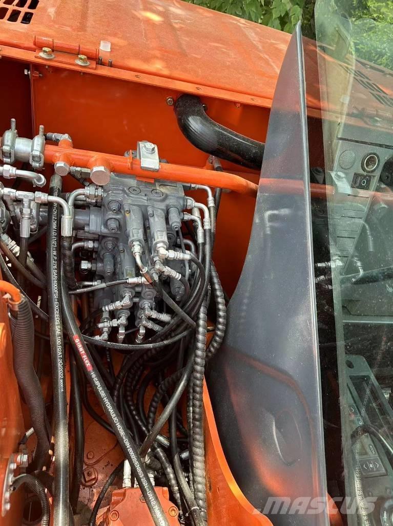 Hitachi ZX60 Mini ekskavatoriai < 7 t