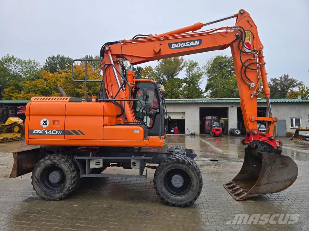 Doosan DX 140-W Ratiniai ekskavatoriai