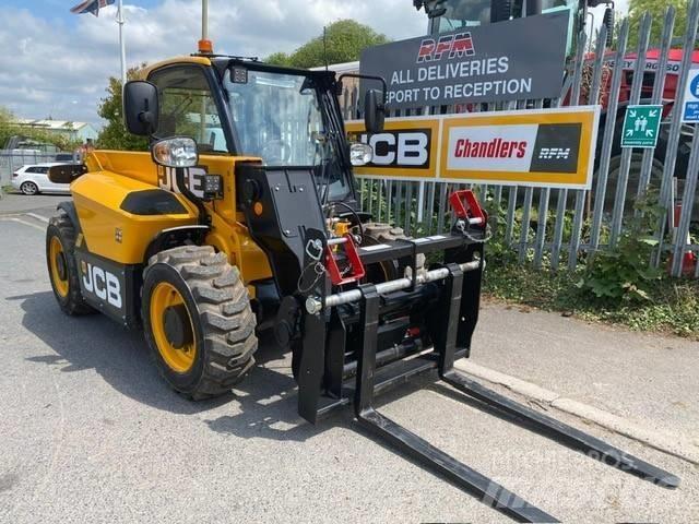 JCB 514-40 Teleskopiniai krautuvai žemės ūkiui
