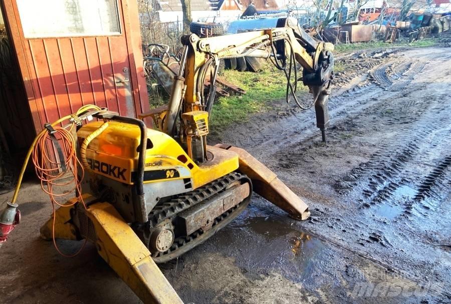Brokk 90 Griovimo ekskavatoriai