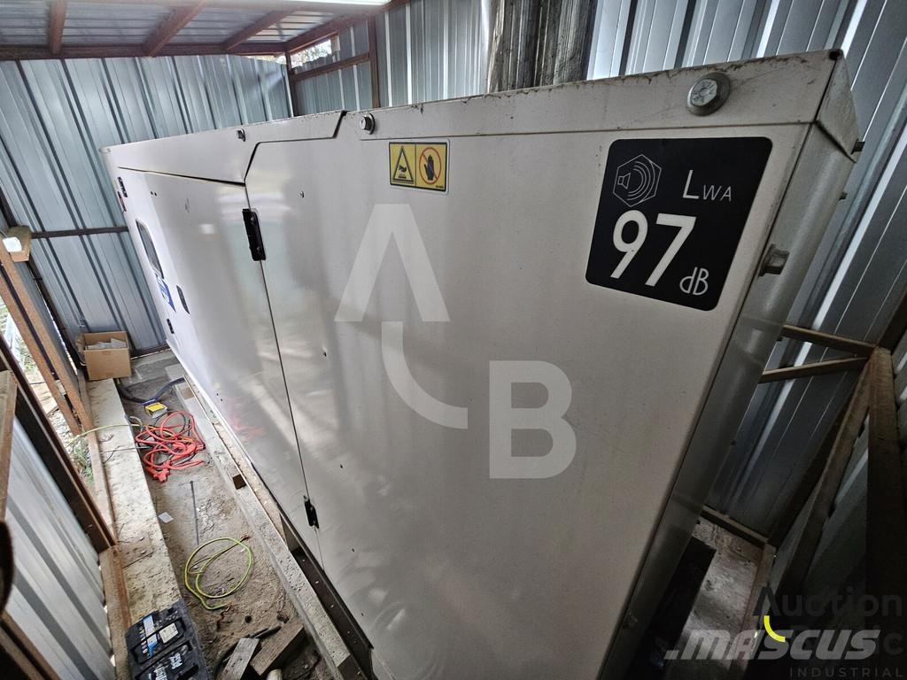 FG Wilson P150-5 Dyzeliniai generatoriai