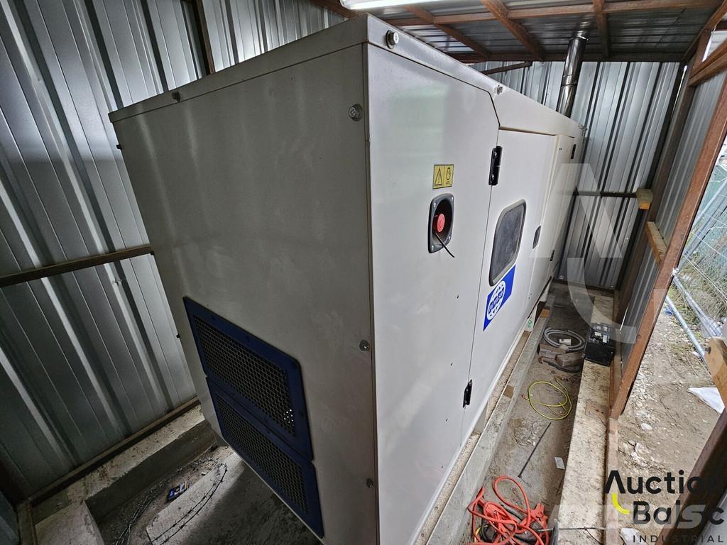 FG Wilson P150-5 Dyzeliniai generatoriai