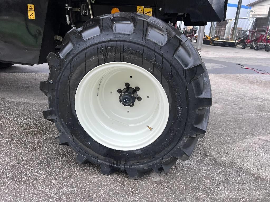 New Holland TC 4.90 Derliaus nuėmimo kombainai