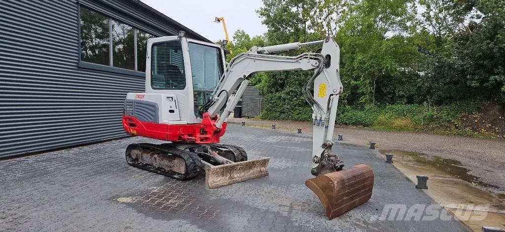 Takeuchi TB228 Mini ekskavatoriai < 7 t