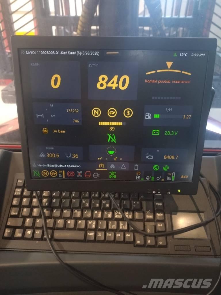 Komatsu 875 Naudoti miškovežiai (Forvarderiai)