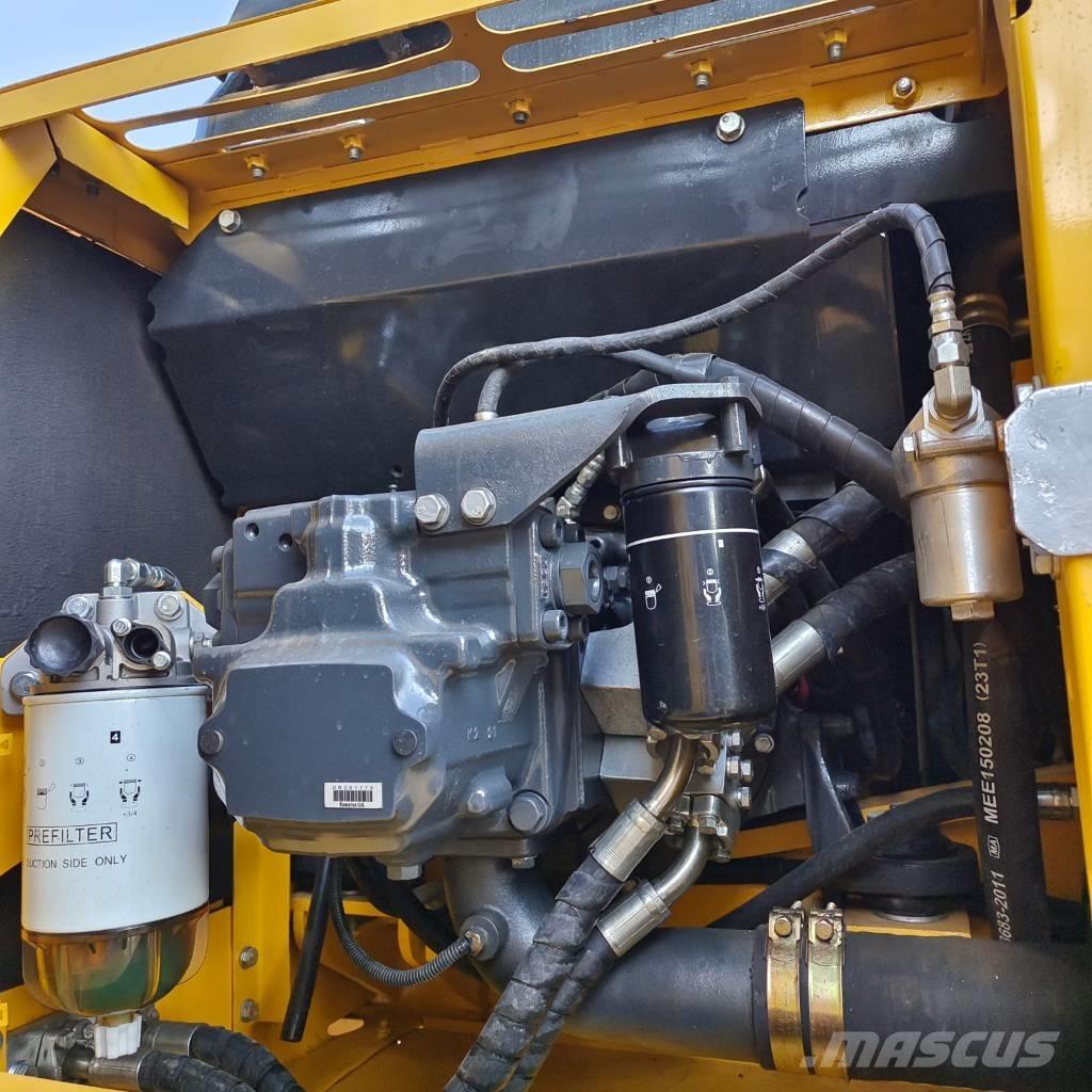 Komatsu PC 200-8 Vikšriniai ekskavatoriai