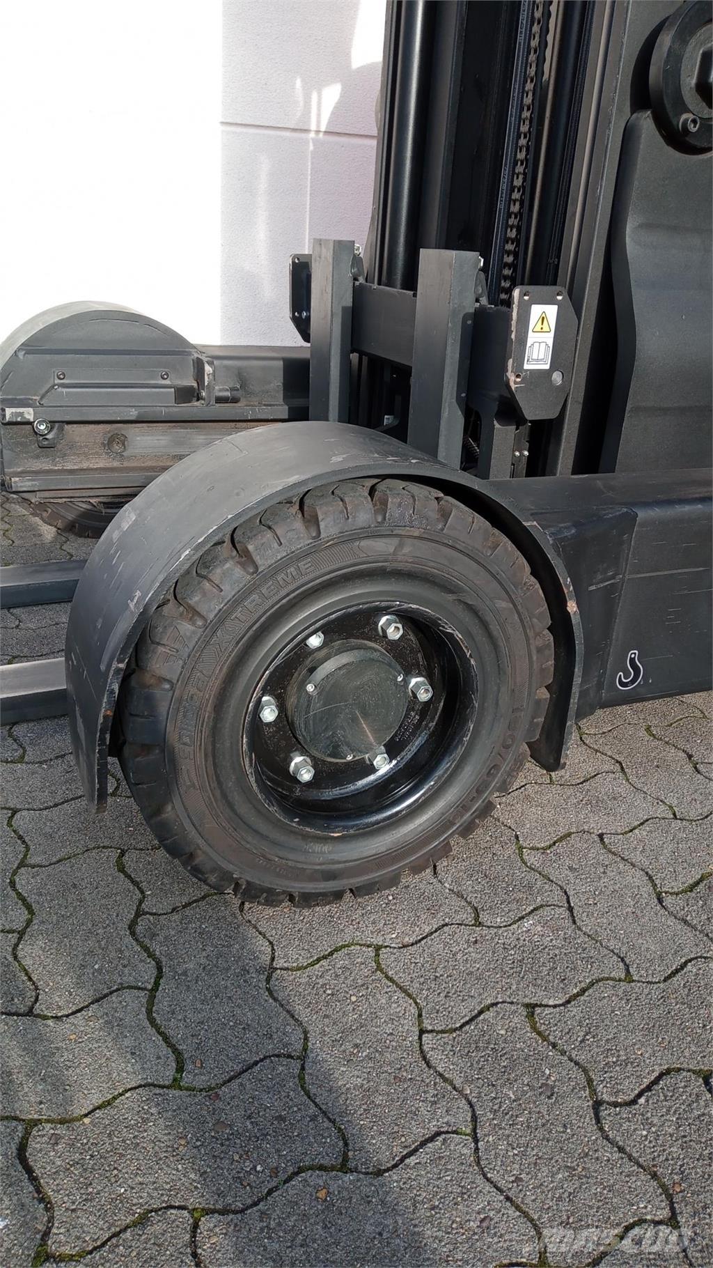 Toyota RRE160HR Šakiniai krautuvai su prailgintu keltuvu