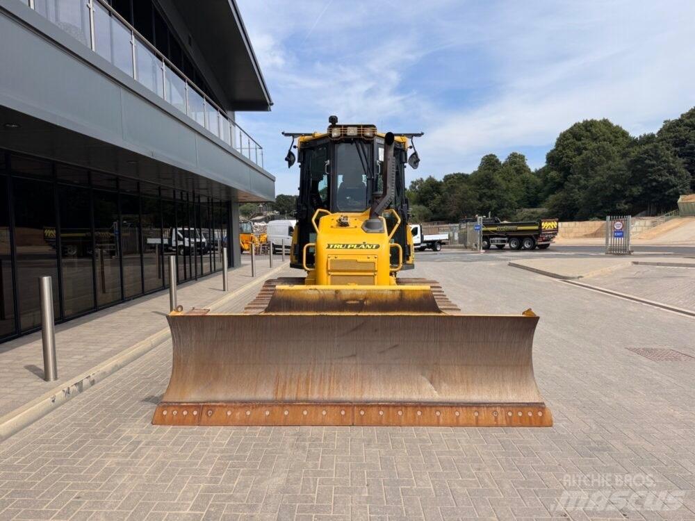 Komatsu D37PXi-24 Vikšriniai buldozeriai