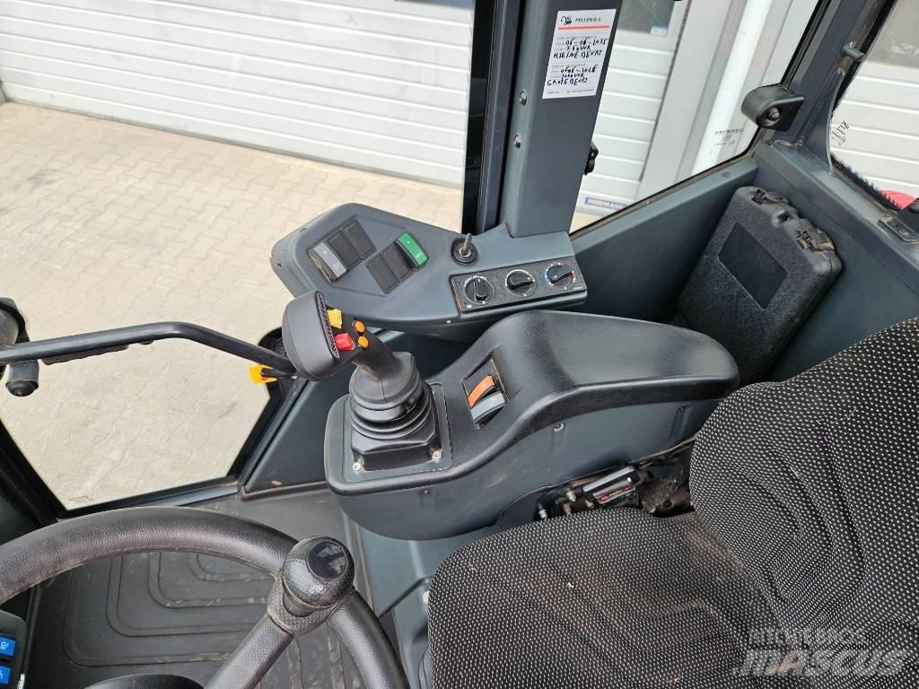 Schäffer 6680Z-II Naudoti ratiniai krautuvai