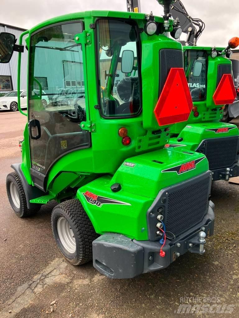 Avant 640i Krautuvai su šoniniu pasukimu