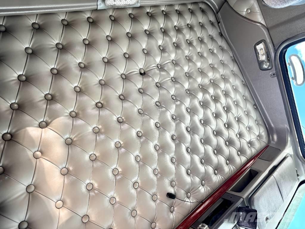 Kenworth T 800 Naudoti vilkikai