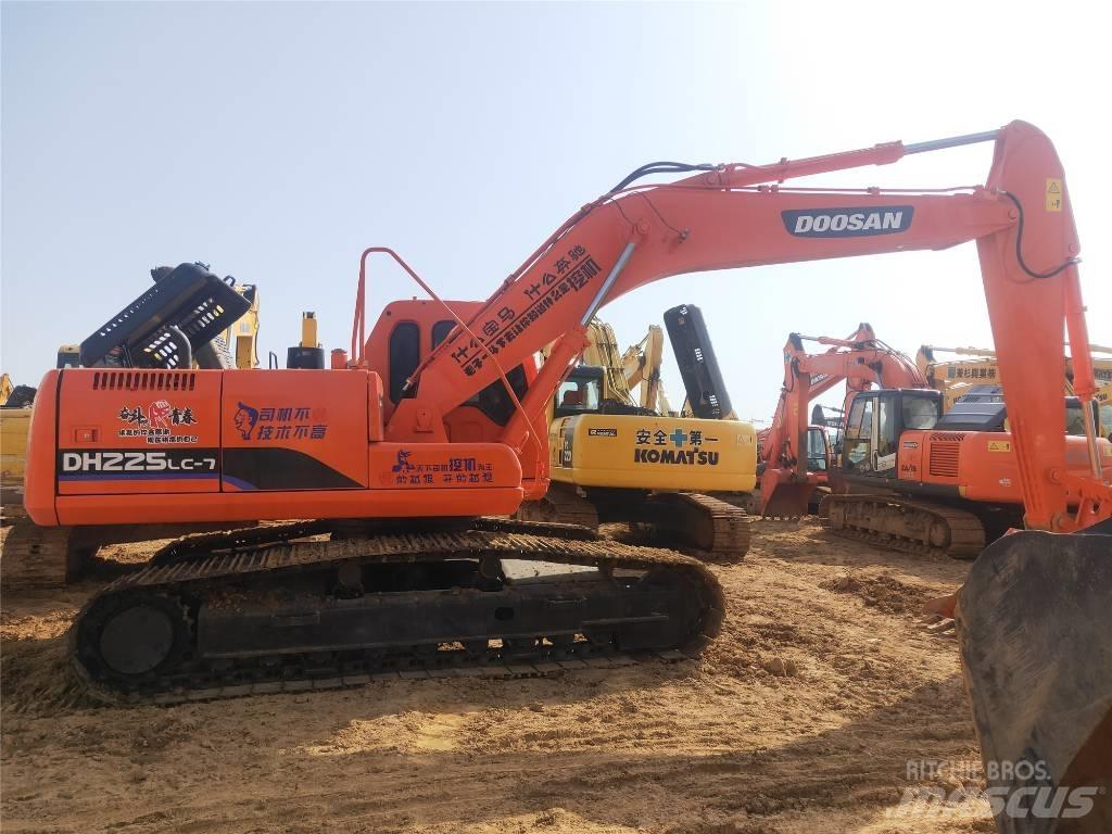 Doosan DH225LC-7 Vikšriniai ekskavatoriai