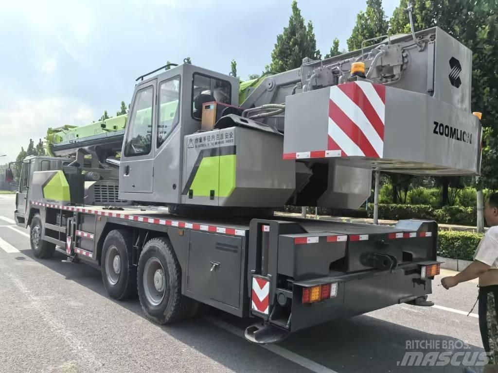 Zoomlion ZCT 251 V Keltuvai, gervės ir medžiagų liftai