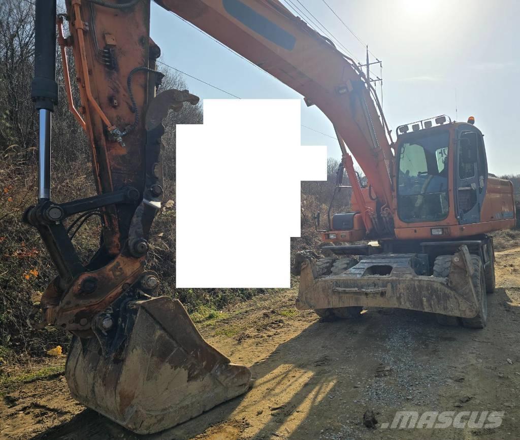 Doosan DX 210 W Ratiniai ekskavatoriai
