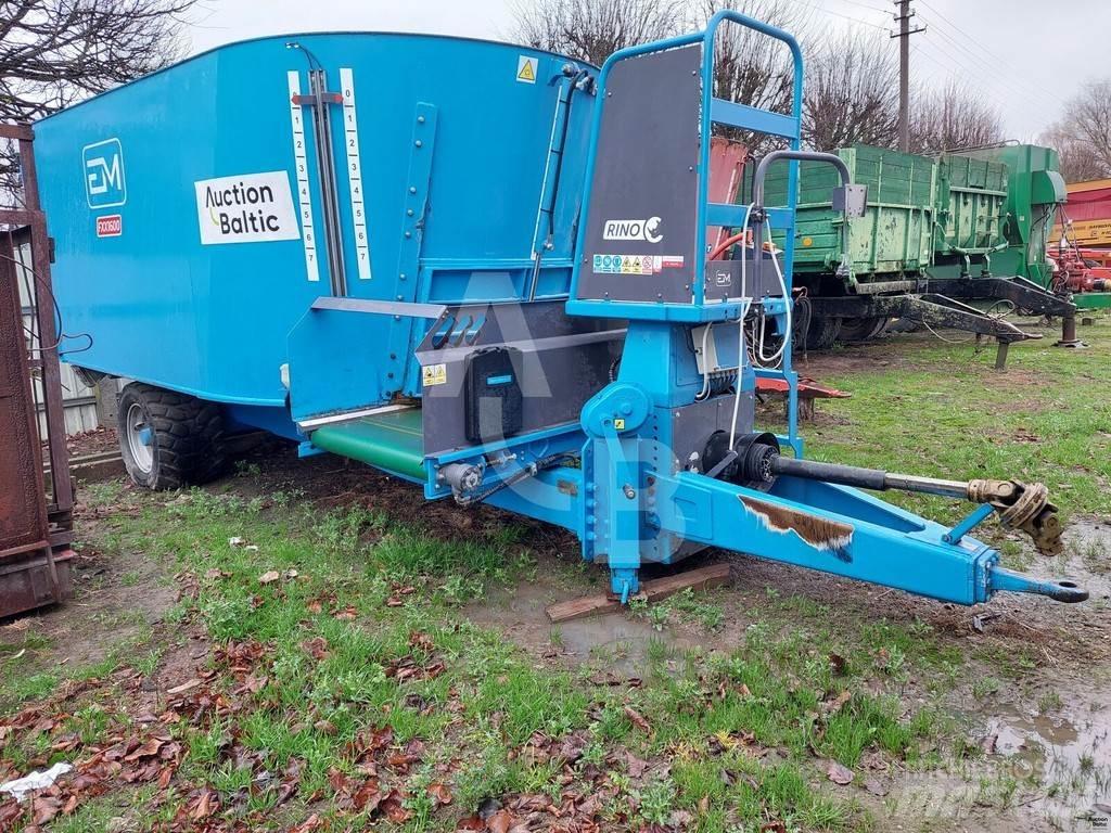  EUROMILK FXX 1600 Pašarų maišytuvai-dalytuvai