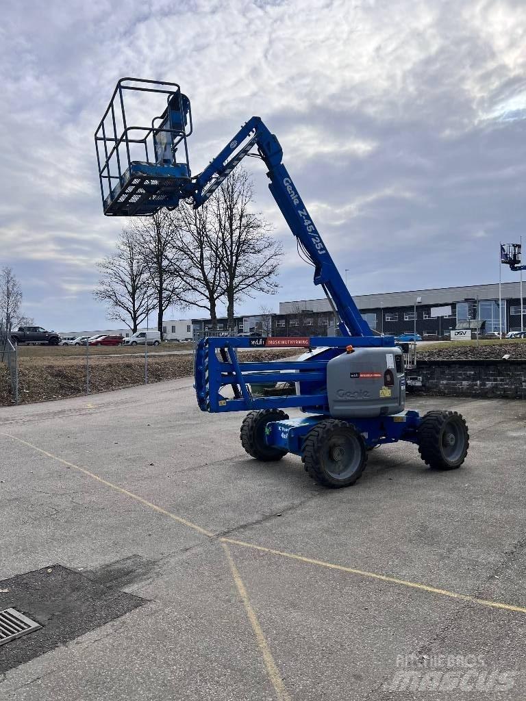 Genie Z 45/25 J RT Alkūniniai keltuvai