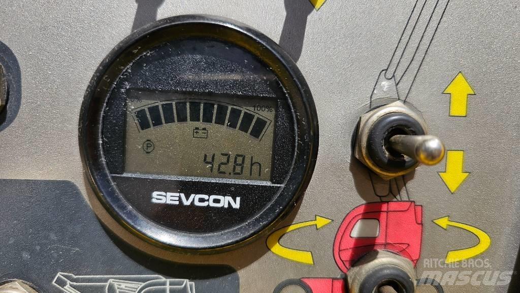Manitou 170AETJ Alkūniniai keltuvai