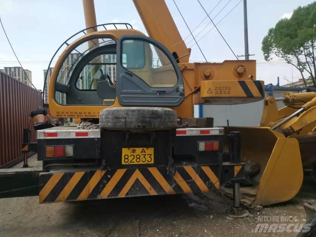 XCMG QY25K Visureigiai kranai