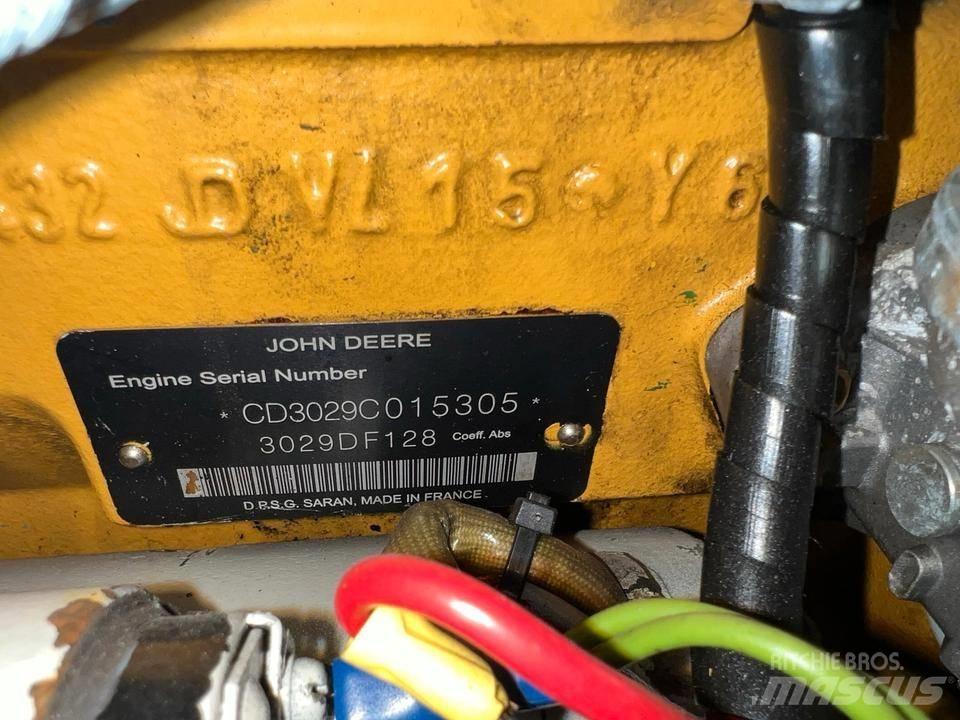  2x John Deere 25 KVA Dyzeliniai generatoriai