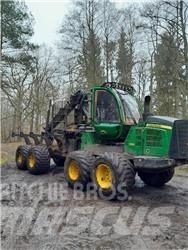 John Deere 1110 E Naudoti miškovežiai (Forvarderiai)