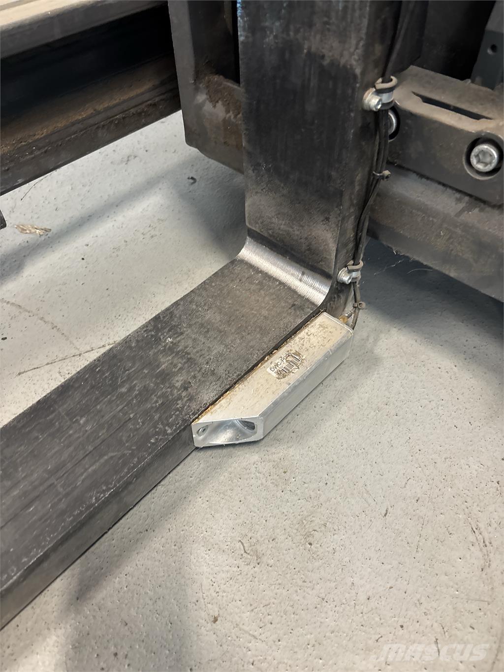 Atlet ULS140 Šakiniai krautuvai su prailgintu keltuvu