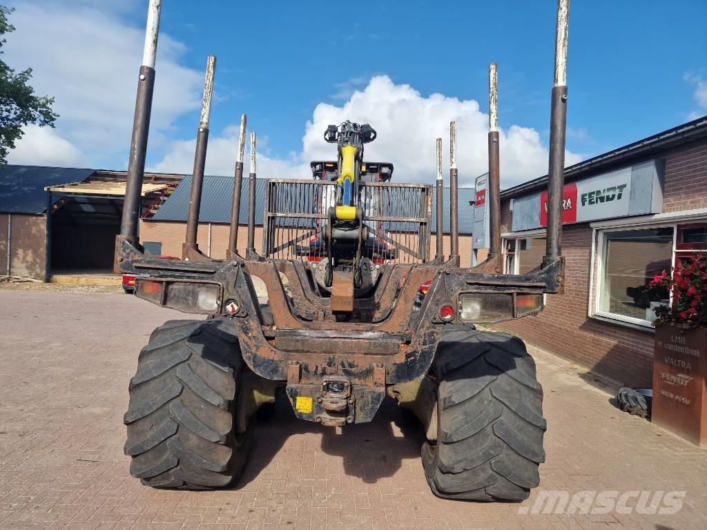 Komatsu 855 Naudoti miškovežiai (Forvarderiai)