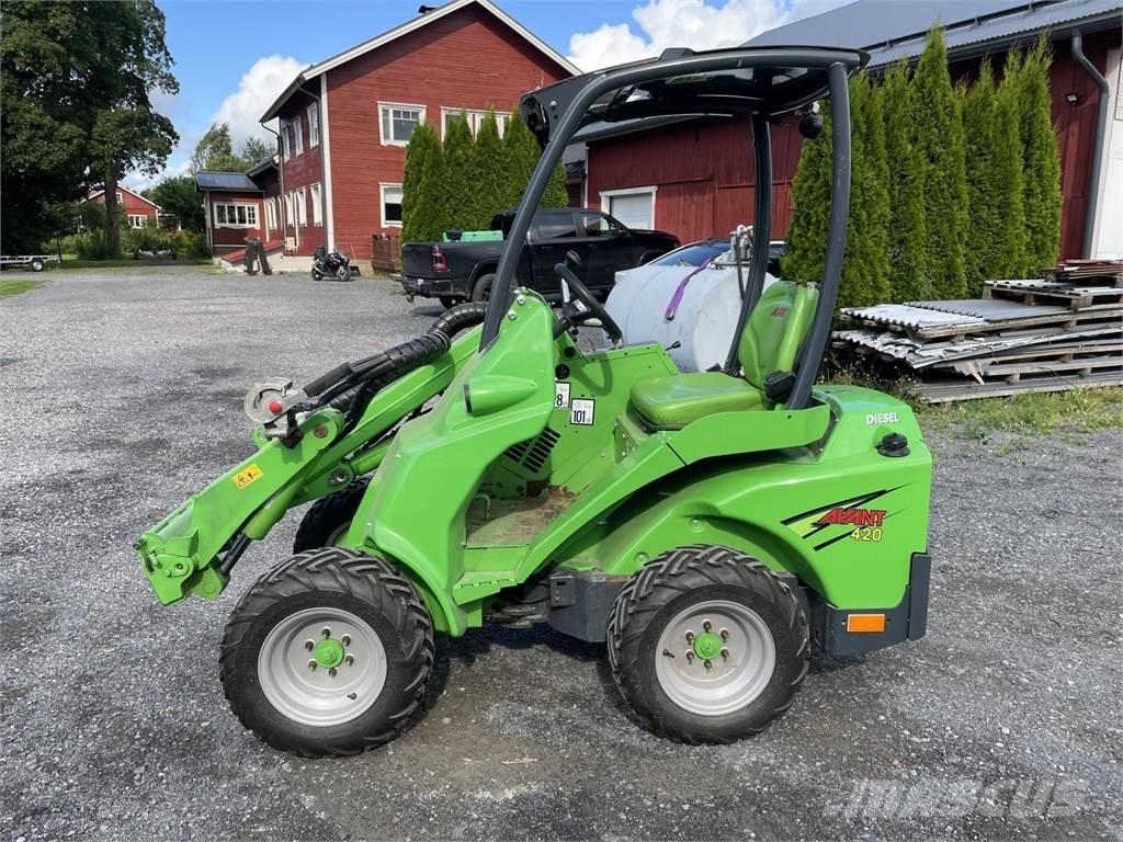 Avant M420 Mini krautuvai