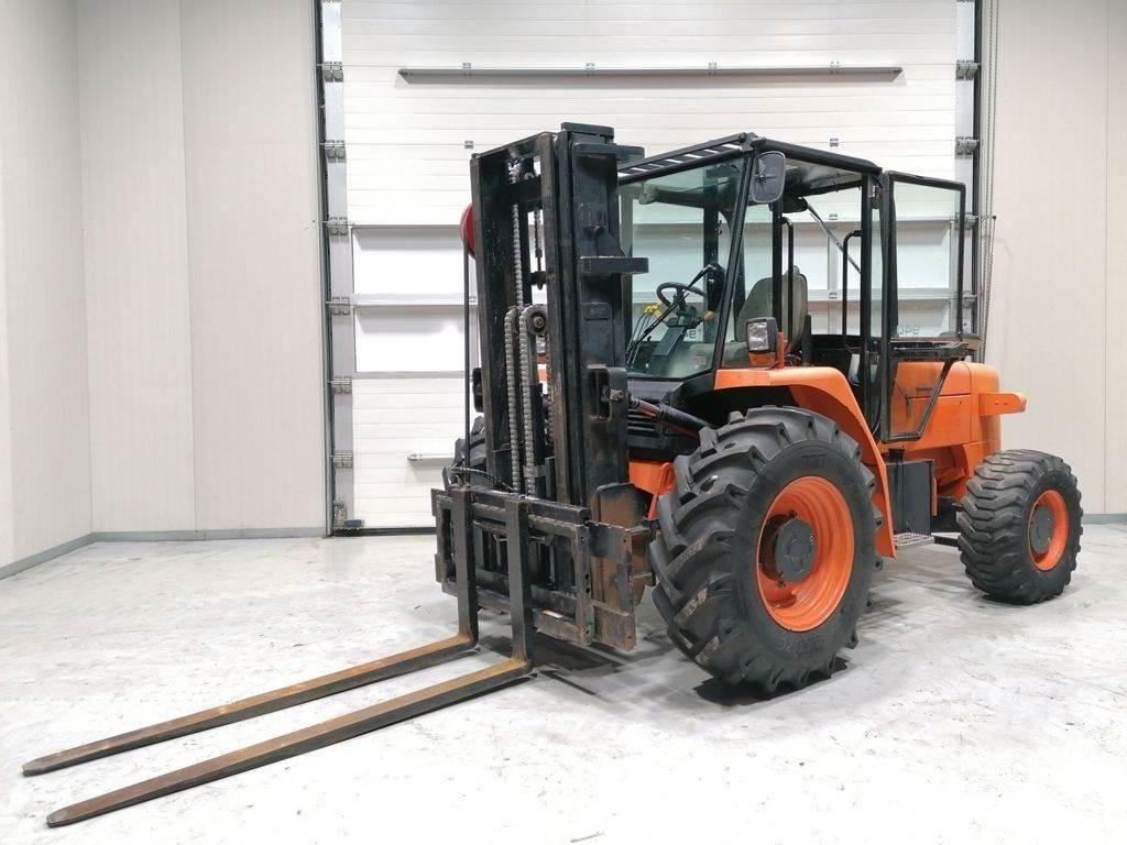 JCB 940 Visureigiai krautuvai