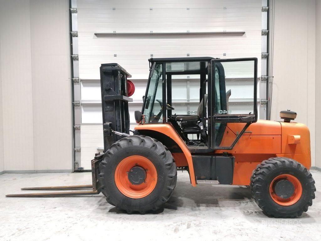 JCB 940 Visureigiai krautuvai