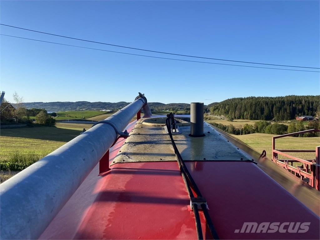 Moi GB 12 tankvogn Mėšlo barstytuvai