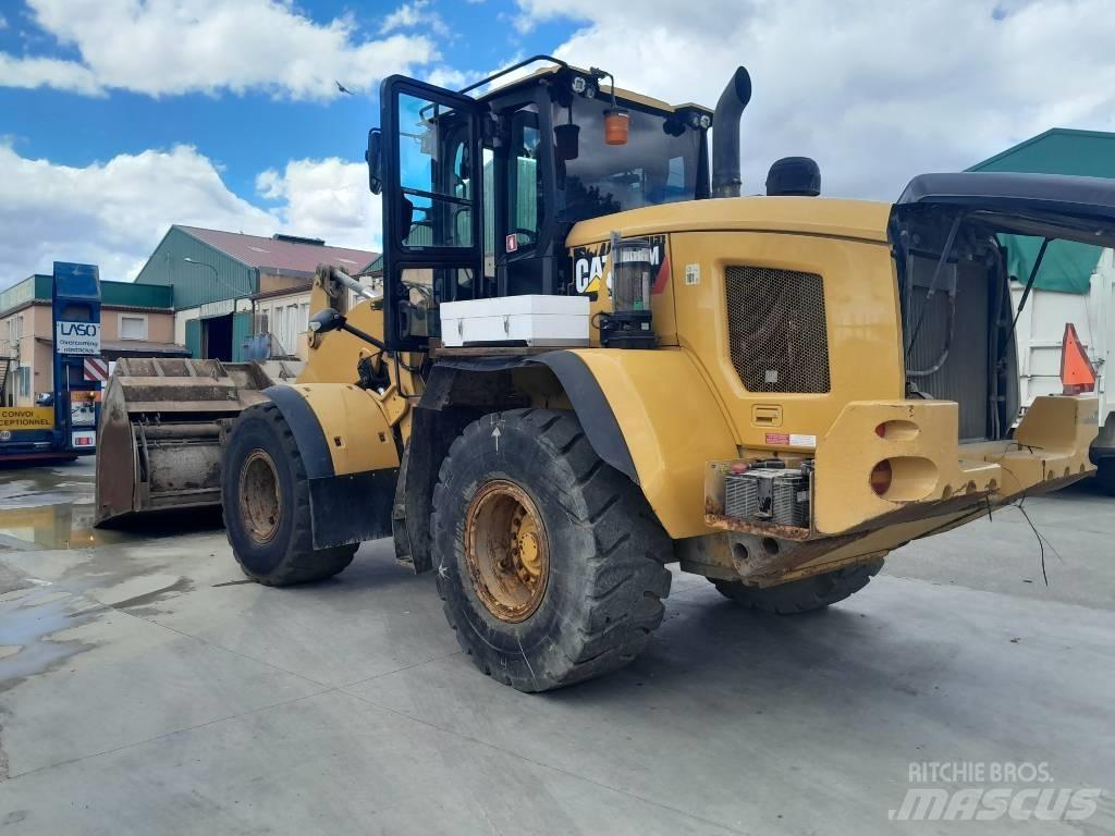 CAT 938 M Naudoti ratiniai krautuvai