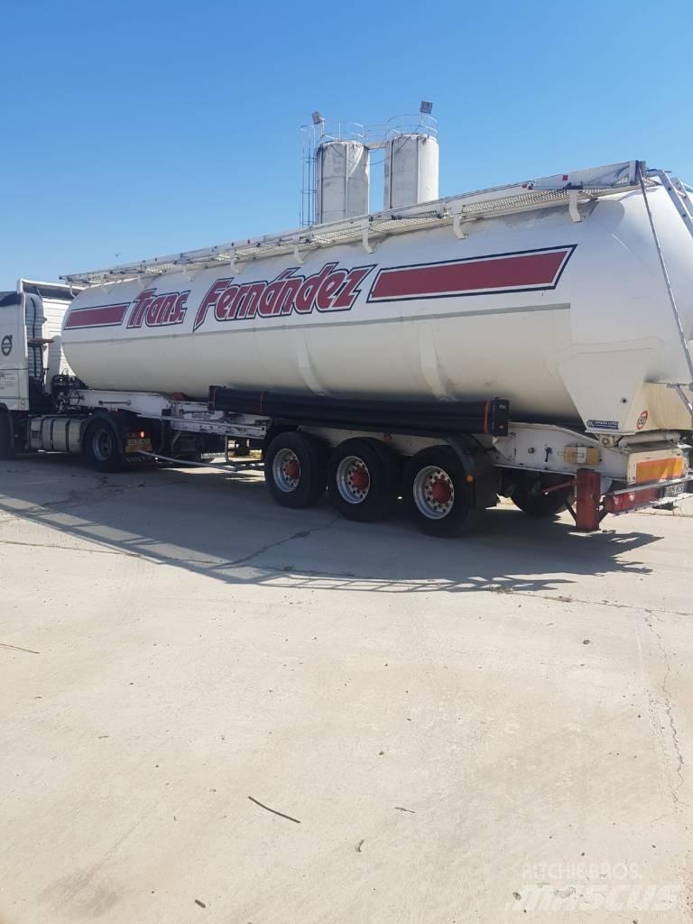 Fruehauf BENALU TC34 Cisternos puspriekabės
