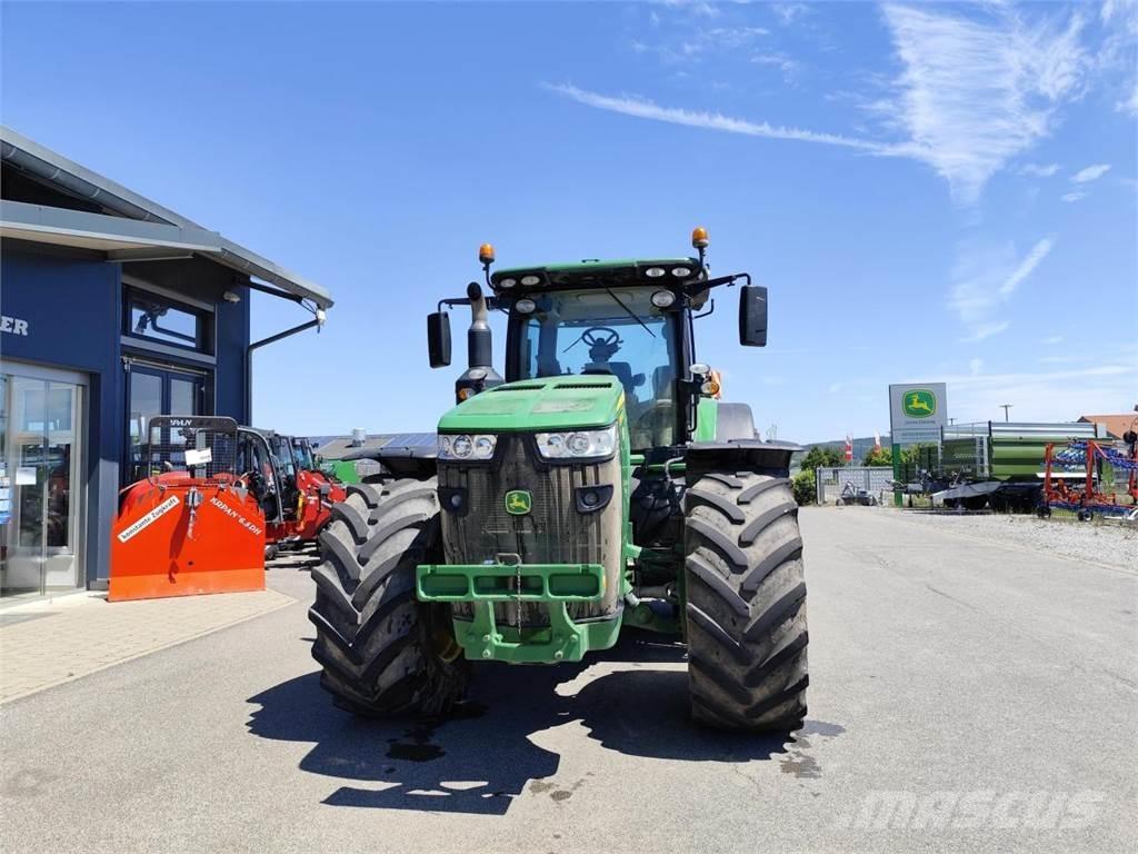 John Deere 8370R Traktoriai