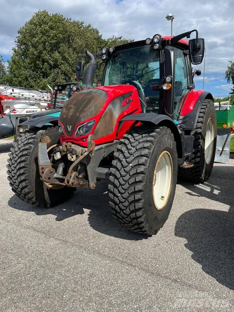 Valtra N154 Traktoriai