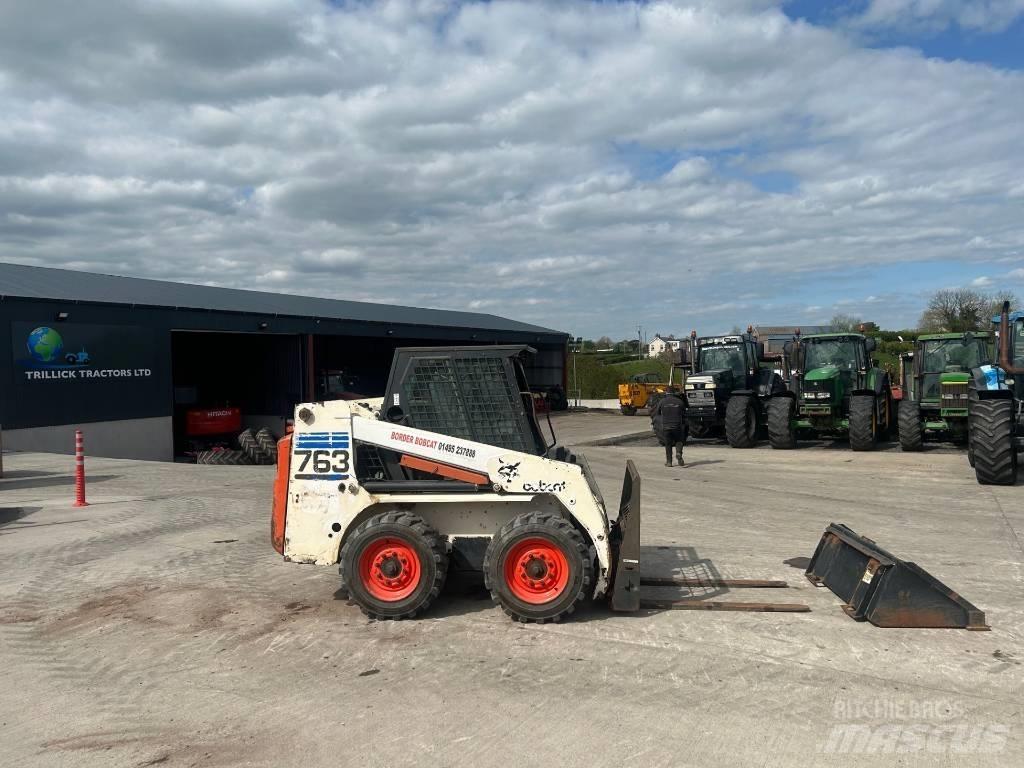 Bobcat 763 Krautuvai su šoniniu pasukimu