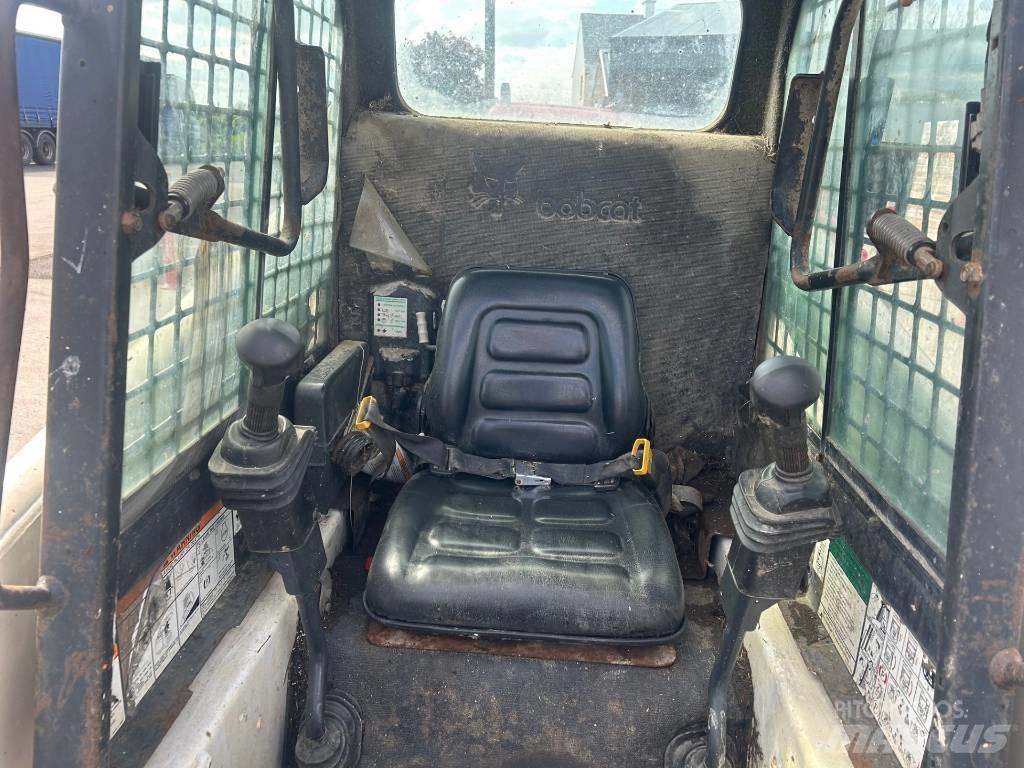 Bobcat 763 Krautuvai su šoniniu pasukimu