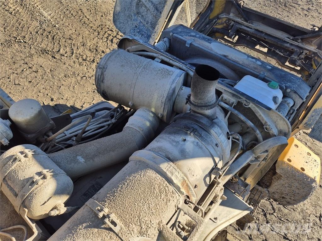Volvo L 180 G Naudoti ratiniai krautuvai