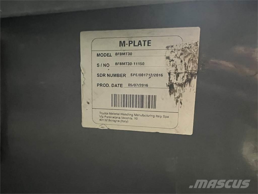 Toyota 8FBMT30 Elektriniai šakiniai krautuvai