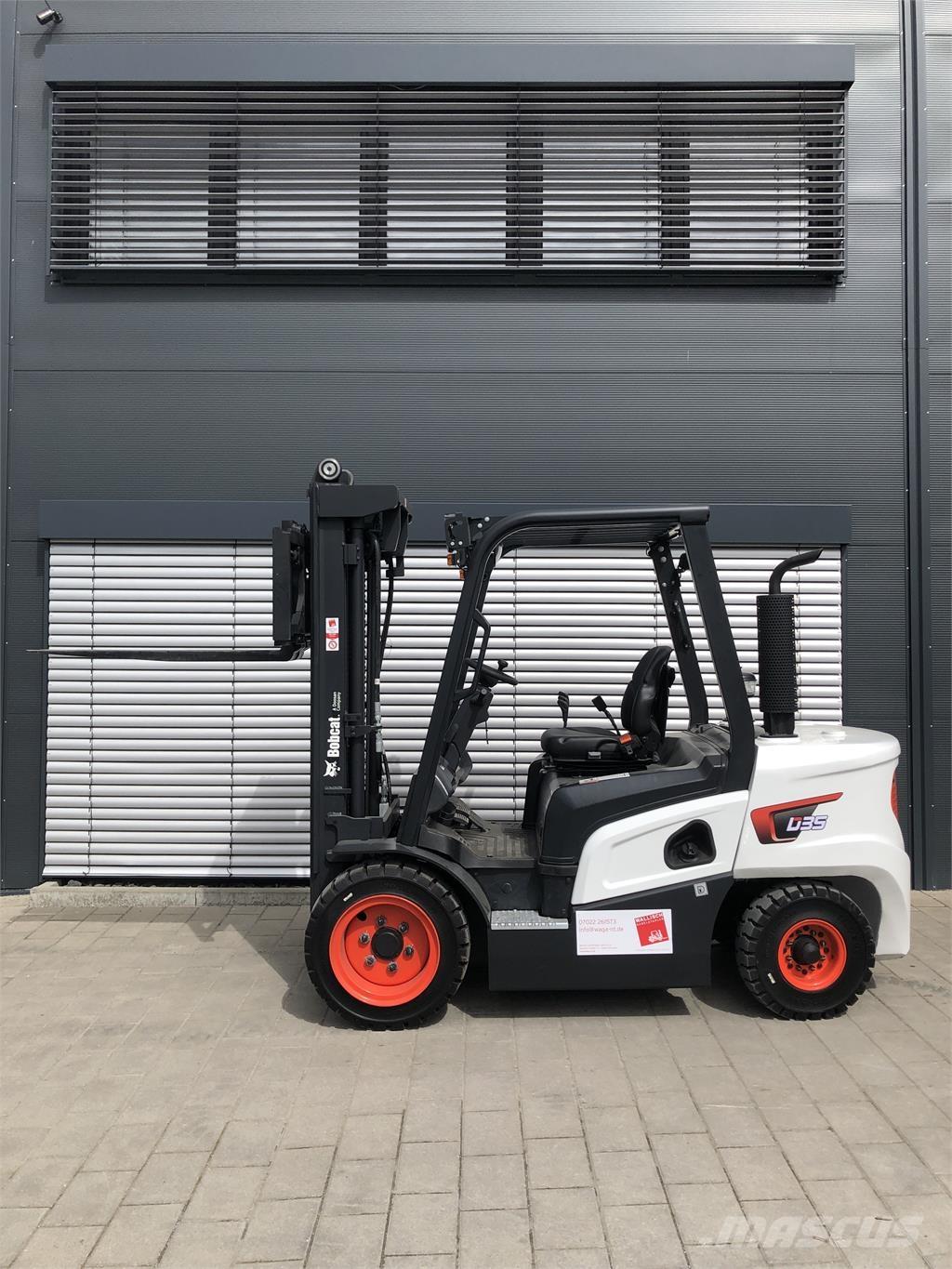 Bobcat D30NX Dyzeliniai krautuvai