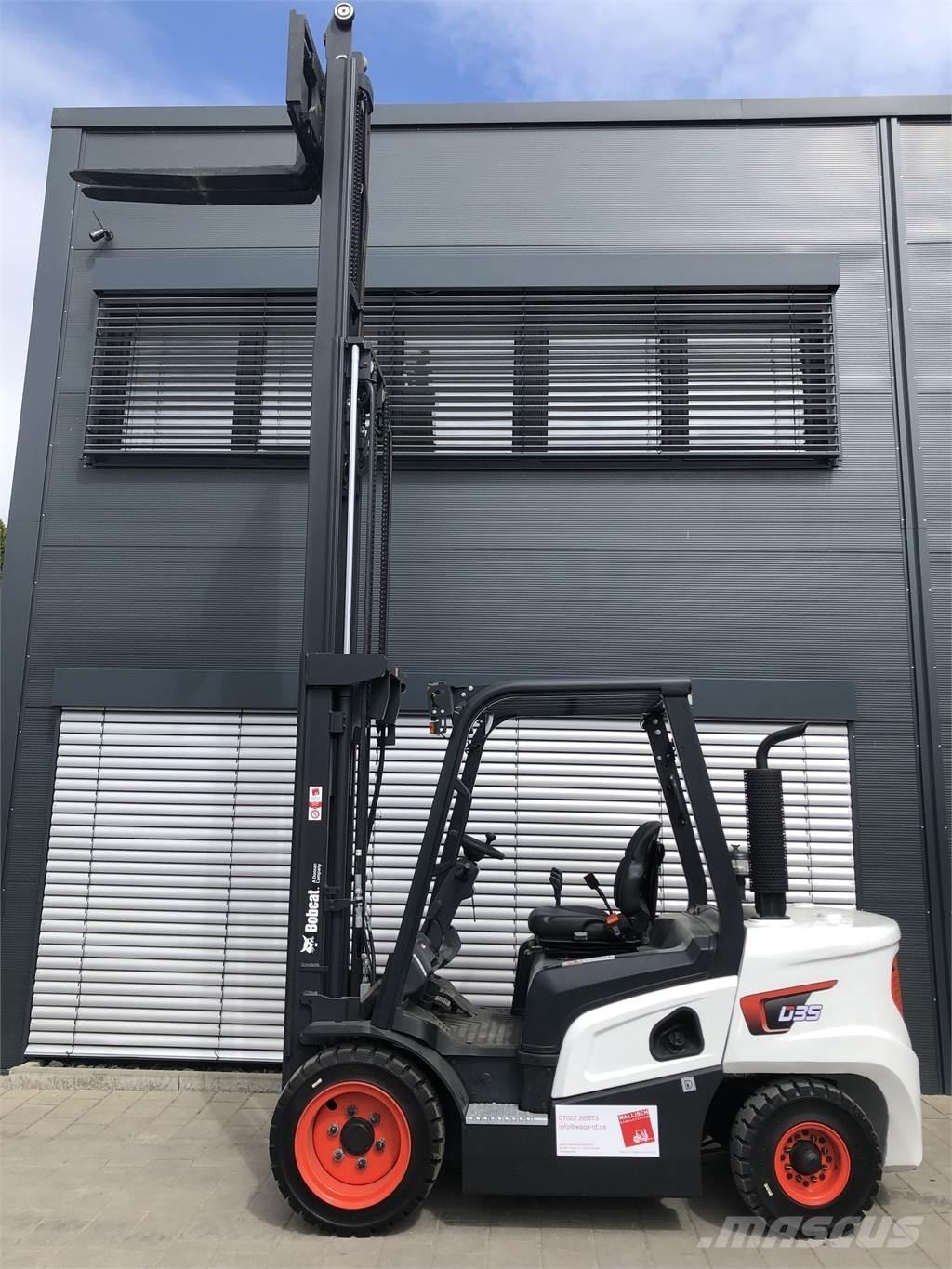Bobcat D30NX Dyzeliniai krautuvai